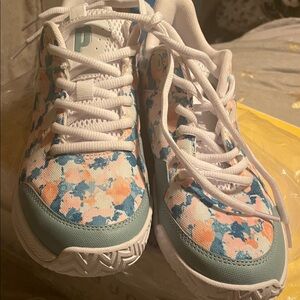 #101 Prince ortho lite athletic shoe Blue floral . NWOT sz 8 Firm Prince $55